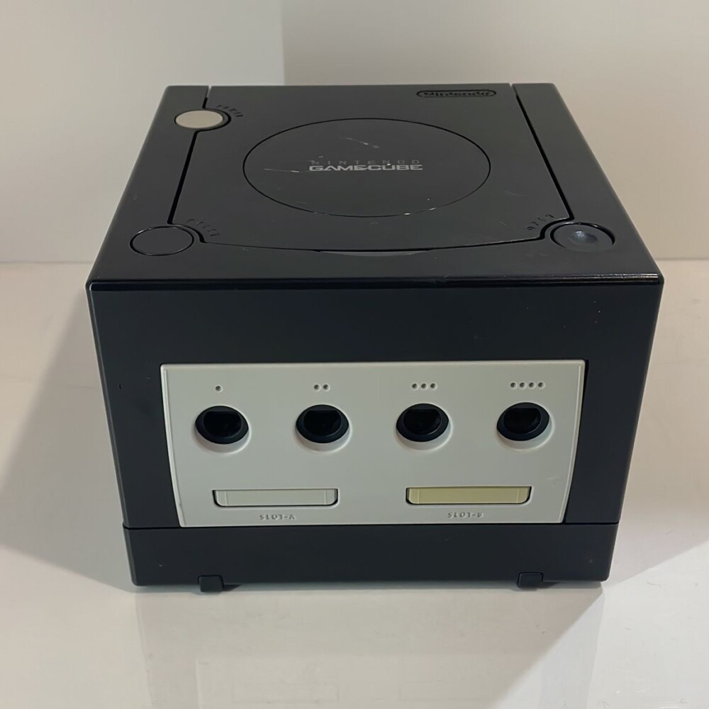 Nintendo gamecube sin mando (PAL) estado regular