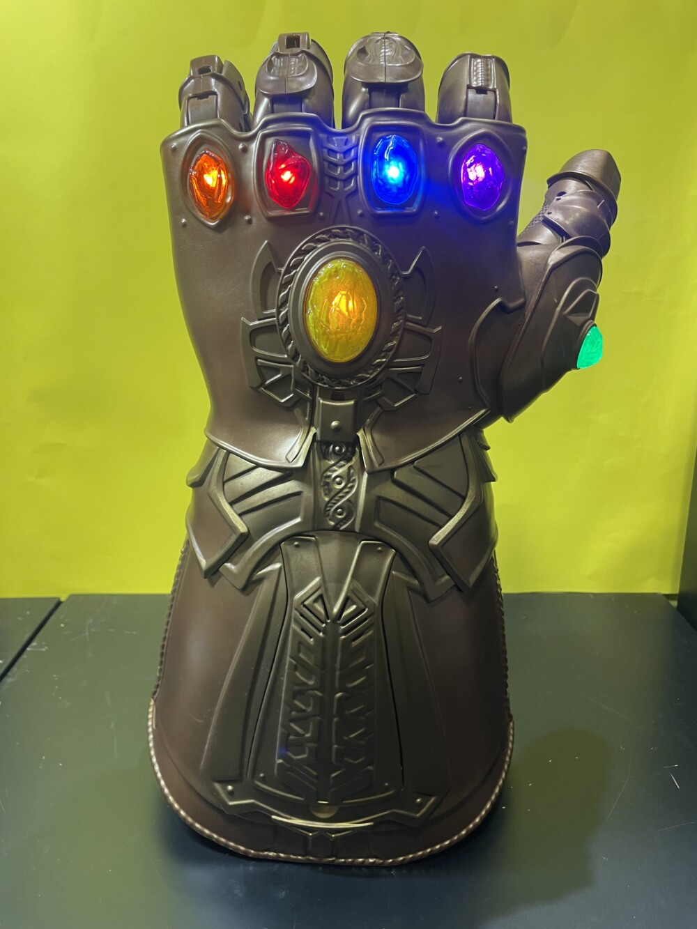 GUANTELETE THANOS