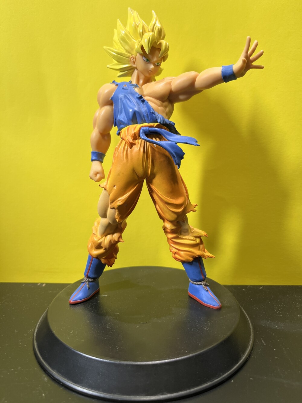FIGURA SON GOKU SUPER SAIYAN